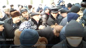Schism supporters and police beat up rector of canonical Church’s community in Western Ukraine