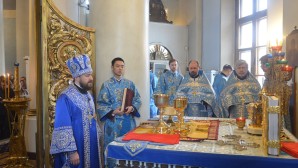 Митрополит Иларион совершил «миссионерскую Литургию» в храме в честь иконы Божией Матери «Всех скорбящих Радость» на Большой Ордынке