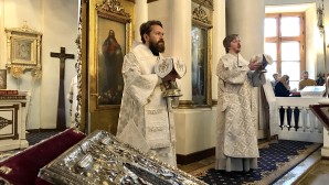 Митрополит Иларион: Действие Святого Духа никогда не оскудеет в Церкви Христовой