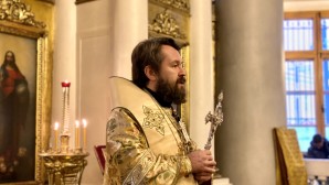 Митрополит Иларион: Господь Иисус Христос как Бог Воплотившийся был носителем полноты Божественной власти