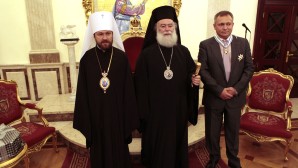 Metropolitan Hilarion of Volokolamsk meets with Patriarch Theodoros II of Alexandria and All Africa