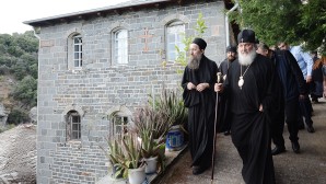 Il Patriarca visita i luoghi sacri di san Siluan
