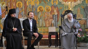 Patriarca Georgiano inauguró la exposición de íconos rusos en Tiflis
