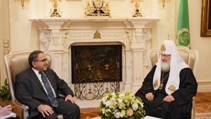 Συνάντηση του Αγιωτάτου Πατριάρχου Κυρίλλου με τον Πρέσβη του Ιράκ στη Ρωσική Ομοσπονδία κ. Ισμαήλ Σαφίκ Μουχσίν