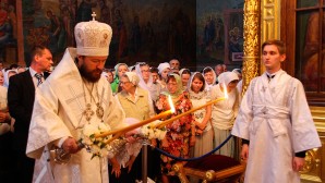 On feast day of Holy Transfiguration Metropolitan Hilarion of Volokolamsk celebrates Divine Service in Novospassky Monastery