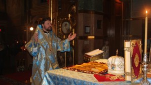В праздник Казанской иконы Божией Матери епископ Наро-Фоминский Иоанн совершил Литургию в Николаевском Патриаршем соборе Нью-Йорка