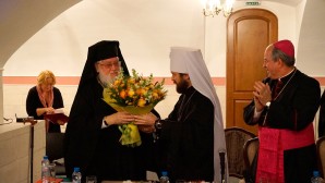 Ceremony of awarding degree of Doctor Honoris Causa to Metropolitan Kallistos of Diokleia takes place at Ss Cyril and Methodius Theological Institute of Post-Graduate Studies