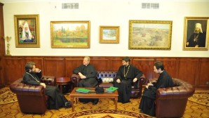 Metropolitan Hilarion of Volokolamsk meets with Chaplain to St Andrew’s Anglican Church