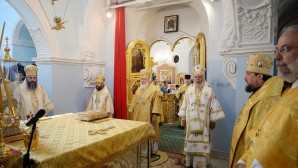 On the Day of the Synaxis of the Archangel Gabriel, Patriarch Kirill celebrates the liturgy at the Church of Antioch Moscow Representation