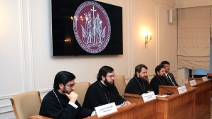 Moscow Patriarchate commission for students exchange meets at CMI
