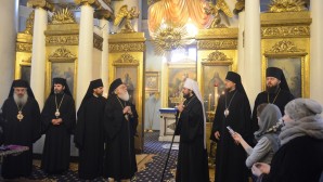 Archbishop Anastasios visits the Moscow church of Our Lady the Joy to All the Afflicted
