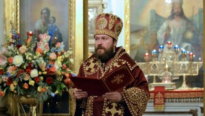 La nuit pascale, le métropolite Hilarion de Volokolamsk a célébré la solennité de Pâques à l’église Notre-Dame-Joie-de-tous-les-affligés