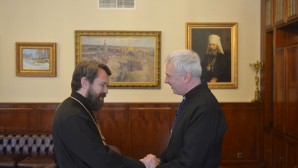 Le président du DREE a reçu le recteur de la paroisse anglicane de Moscou