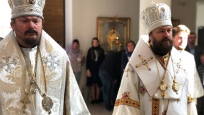 Metropolitan Hilarion celebrates Liturgy at the Cathedral of the Holy Trinity in Paris
