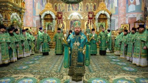 В 185-ю годовщину преставления преподобного Серафима митрополит Иларион посетил Дивеево и Саров