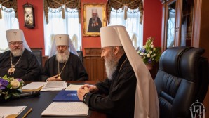 Holy Synod of the Ukrainian Orthodox Church holds its session