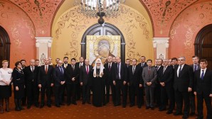 Rencontre traditionnelle du patriarche Cyrille avec les auditeurs des Cours diplomatiques supérieurs
