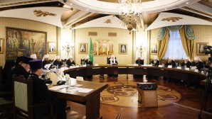 Le patriarche Cyrille a présidé une réunion ordinaire du Haut Conseil