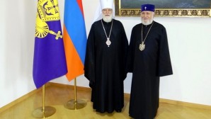 Supreme Patriarch and Catholicos of All Armenians meets with Patriarchal Exarch for All Belarus