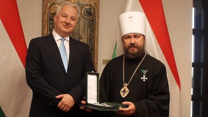 Metropolitan Hilarion of Volokolamsk presented with Hungary’s national award