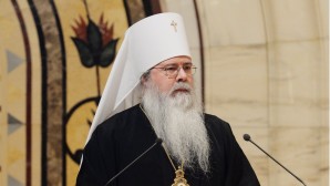 His Holiness Patriarch Kirill greets His Beatitude Metropolitan Tikhon of All America and Canada with his Nameday