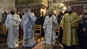Le métropolite Hilarion de Volokolamsk a célébré la Liturgie au Saint-Sépulcre