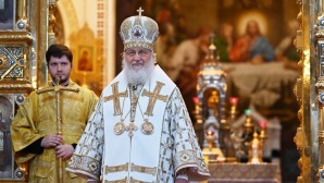 В день памяти равноапостольного князя Владимира Предстоятель Русской Церкви совершил Литургию в Храме Христа Спасителя
